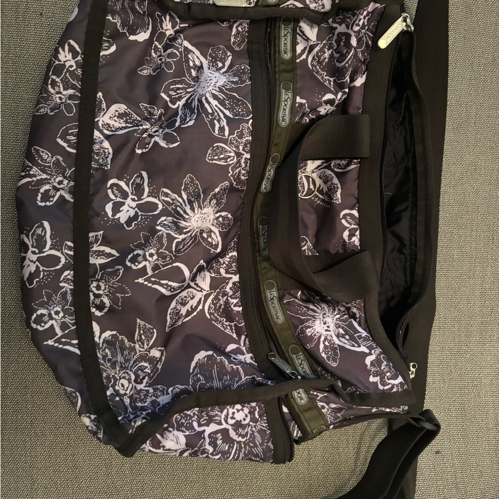 Lesportsac weekender bag